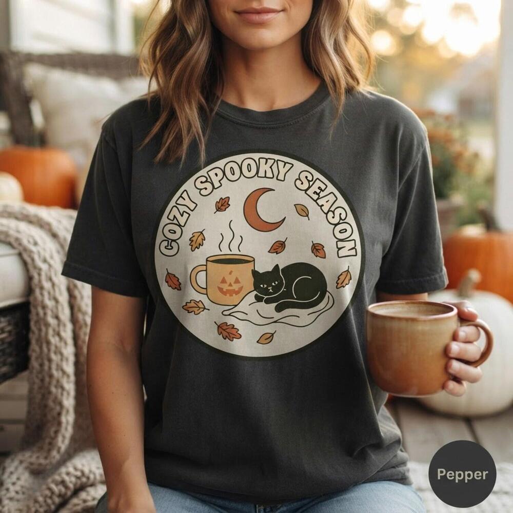 Cozy Shirt, S Halloween Cat And Pumpkin Mug Tee